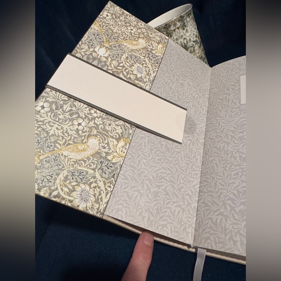 William Morris & Co. coordinating fine china coffee mug & faux leather journal - Picture 4 of 7